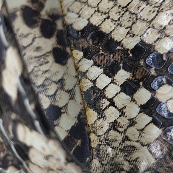 592- Jessica Simpson Stassey Neutral Python Print Size 7.5 NWT - Picture 10 of 12